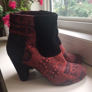 Textured heeled Desigual Ankle Boots size 38